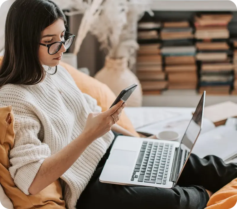 girl working on laptop